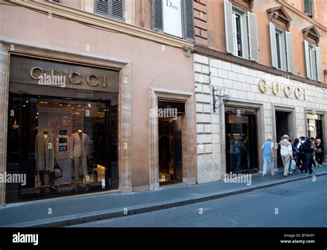 gucci via roma|gucci outlet near rome italy.